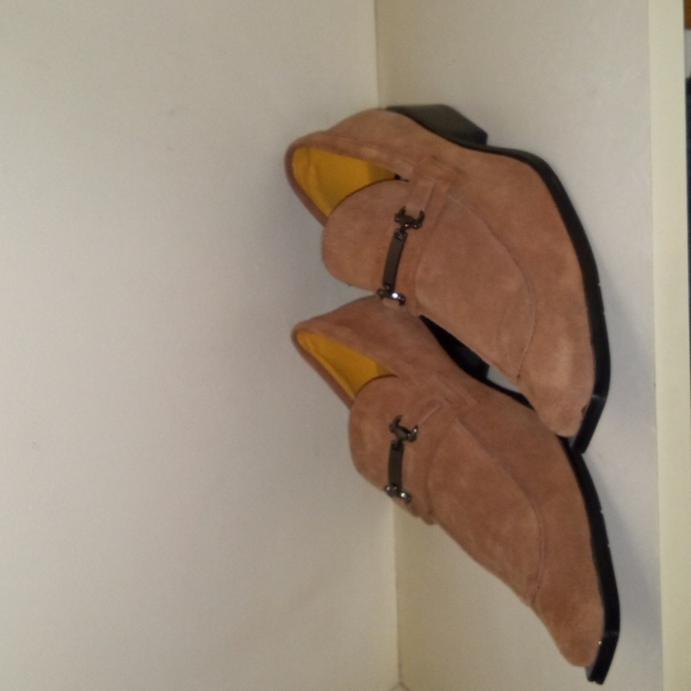 Zota Classic Style Shoe